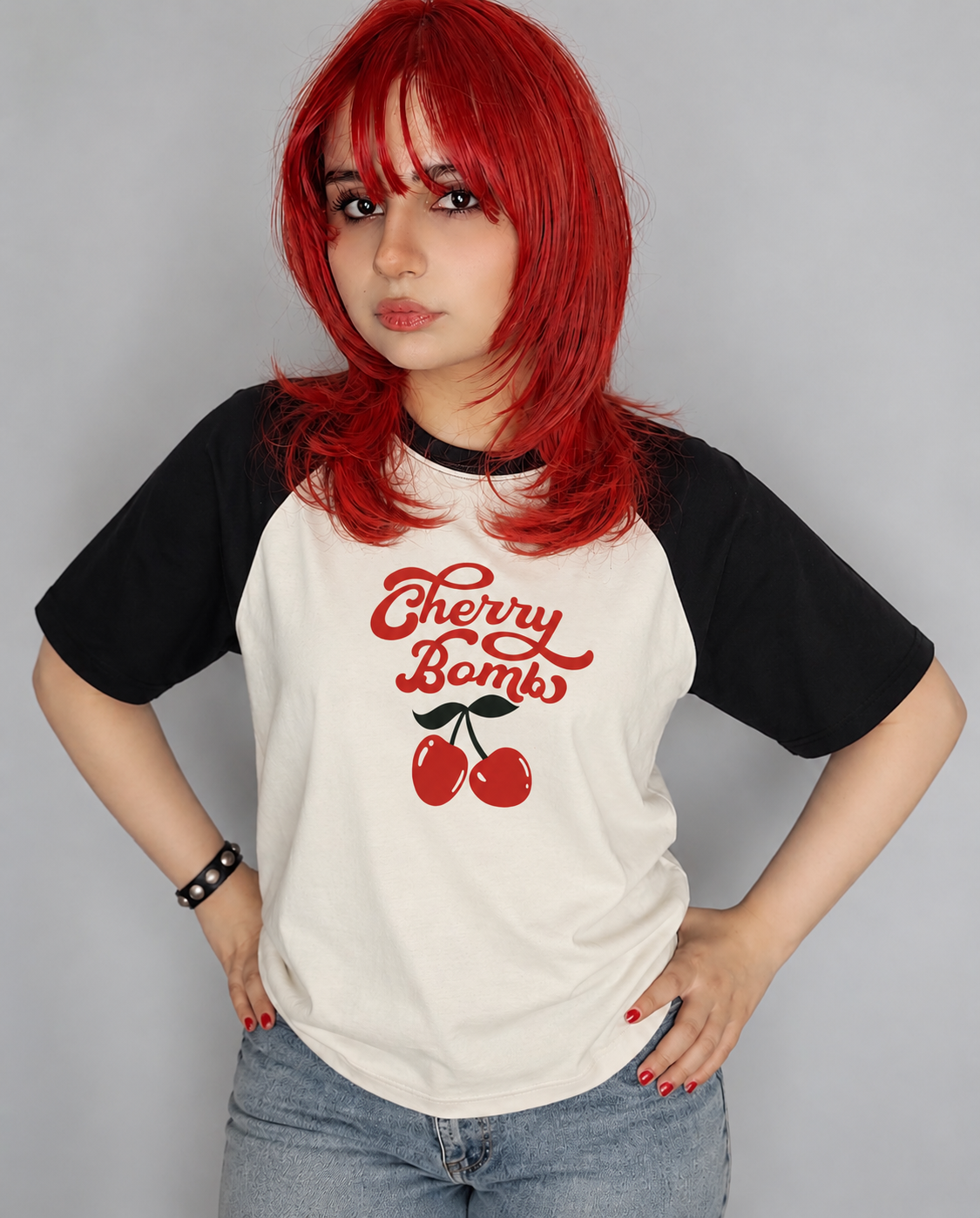 تیشرت رگلان بند The Runaways  طرح چری بمب Cherry Bomb